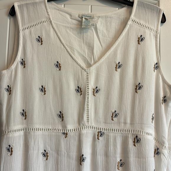 Embroidered Sundress. Size 14p - Picture 6 of 12